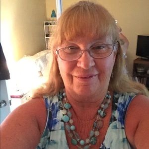 Meet your Posher, Carolyn